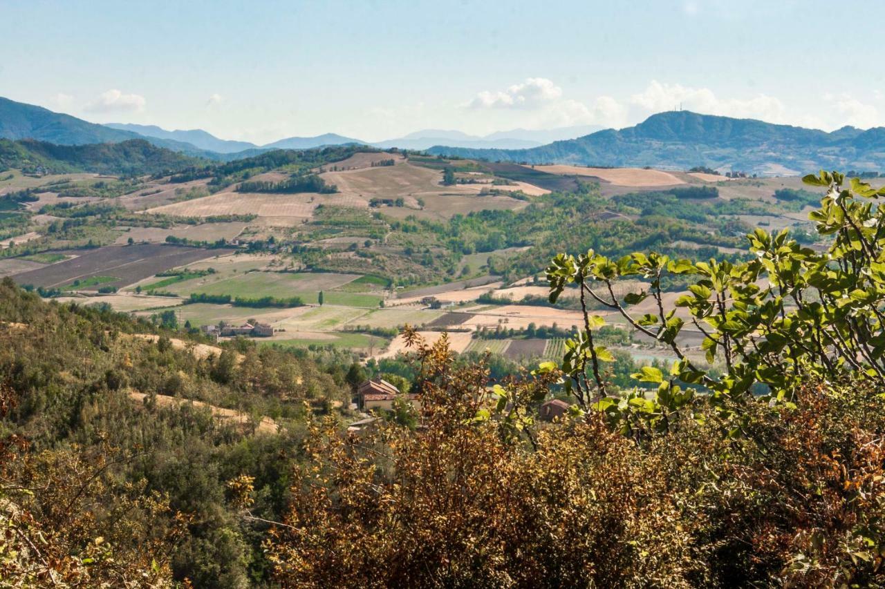 Oasi Di Mastarone - Il Vino E Le Rose Villa Momperone Exterior photo